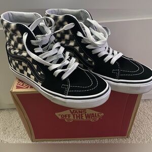 Sk8-Hi Vans Blur Check Black Classic SZ 8 Women Good Condition SZ 6.5 Men No Box